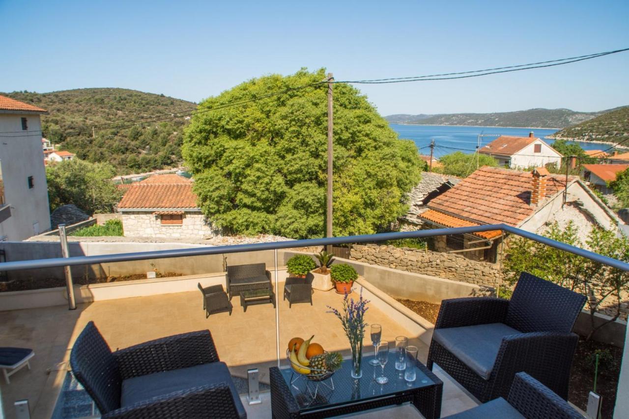 Villa La Veliki Drvenik Rum bild