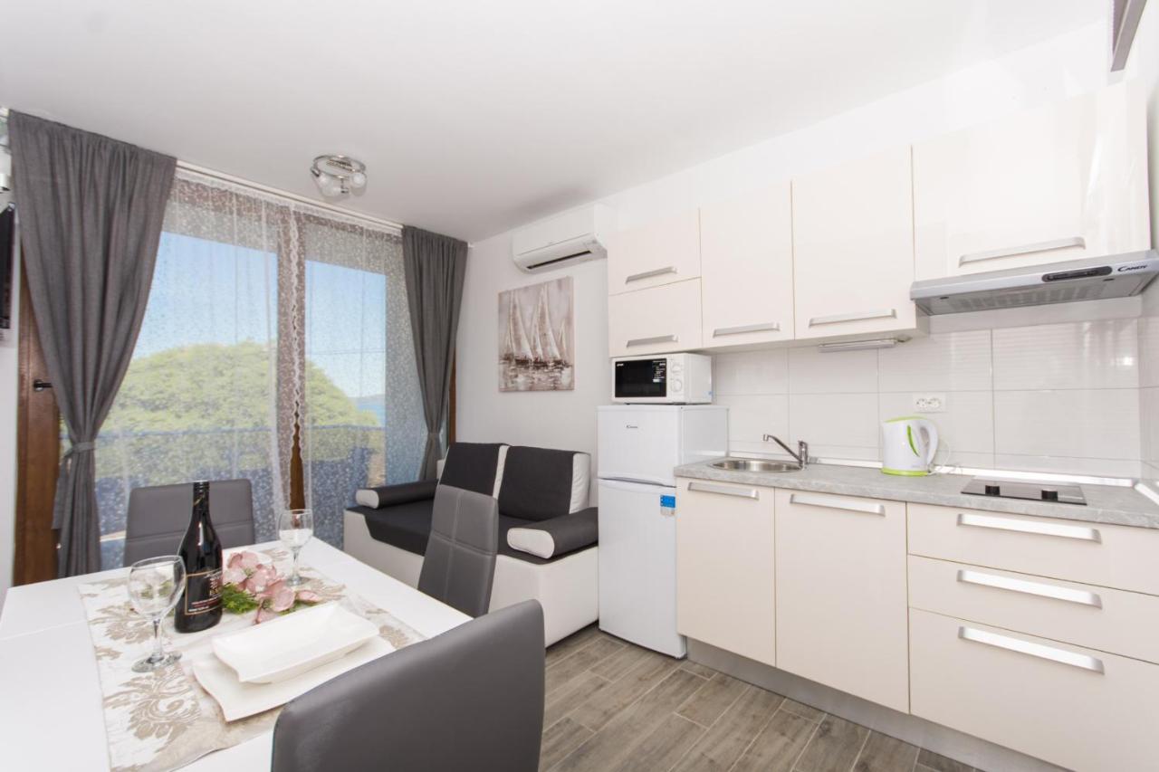 Villa La Veliki Drvenik Rum bild